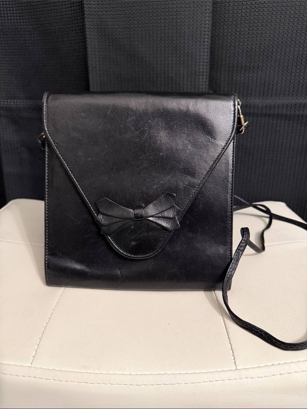 Vintage Creazioni di Lusso Women’s Thin Crossbody Bag